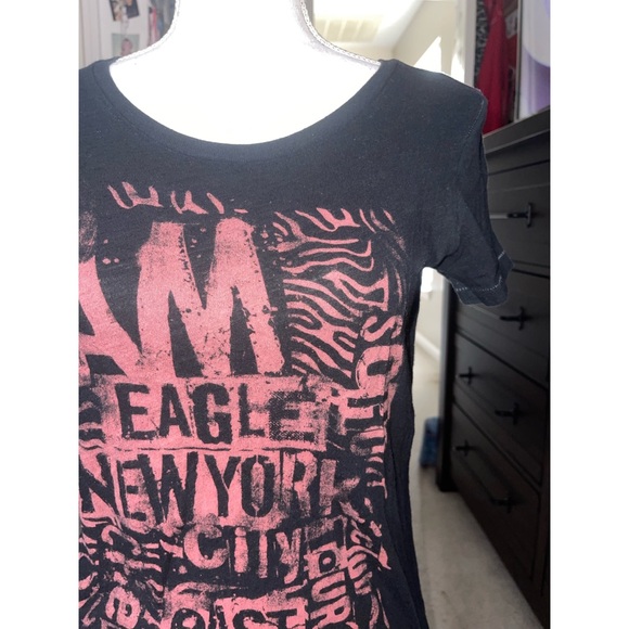 Women’s Black & Pink American Eagle Outfitters Short Sleeve 💖 - Picture 3 of 16